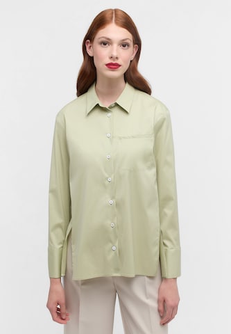 ETERNA Blouse in Groen: voorkant