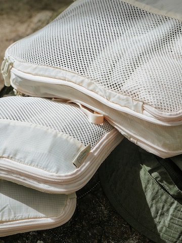 TRAVEL DUDE Travel Bag 'Packing Cubes Set 7-tlg. mit Kompression aus recycelten Plastikflaschen | Leichte Packwürfel | Packtaschen Set für Rucksack & Koffer' in Beige
