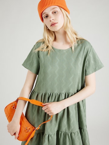 Rochie de la Eight2Nine pe verde