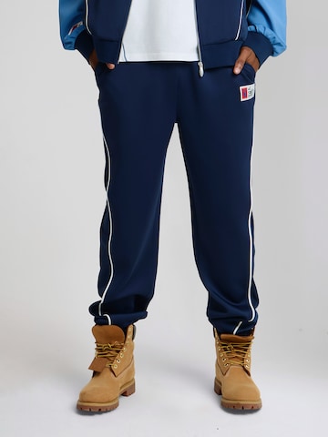 AND1 - regular Pantalón deportivo en azul