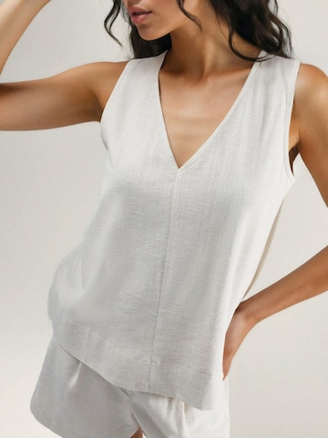 Completo pantalone di Hiccup in bianco