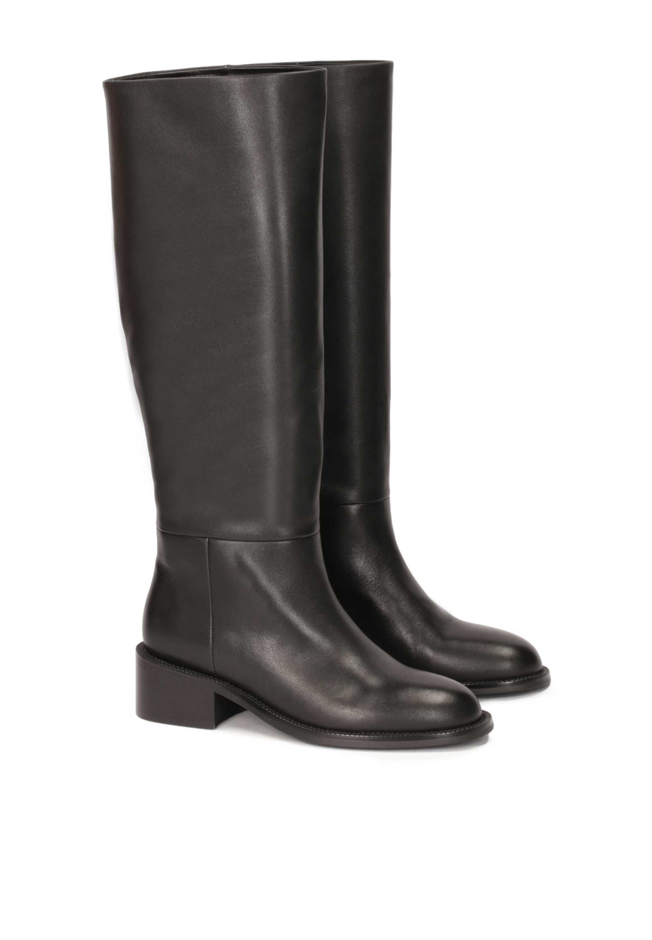 Kazar - Bota em preto