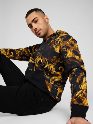 Hanorac de la Versace Jeans Couture pe negru