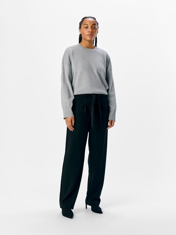 OBJECT - Pierna ancha Pantalón plisado 'Lisa' en negro