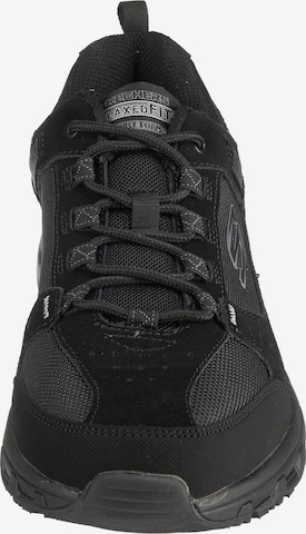 SKECHERS - Sapatilhas baixas 'Oak Canyon' em preto