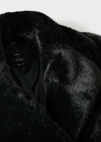MANGO Płaszcz zimowy 'Chilly' w kolorze czarny