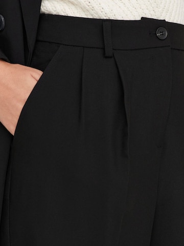 ONLY Regular Pleat-Front Pants 'Mathilde' in Black