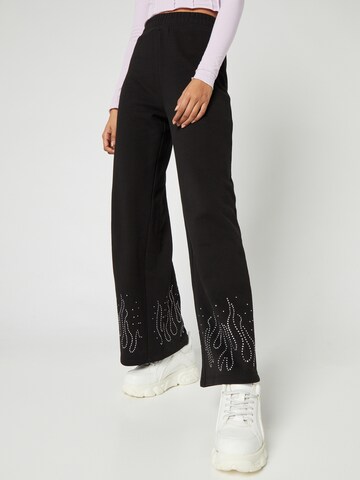 SHYX Wide leg Broek 'Gesa' in Zwart: voorkant