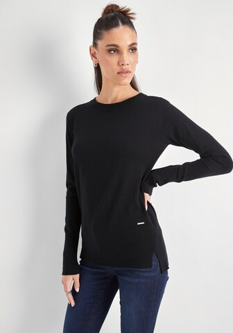 HECHTER PARIS Sweater in Black: front