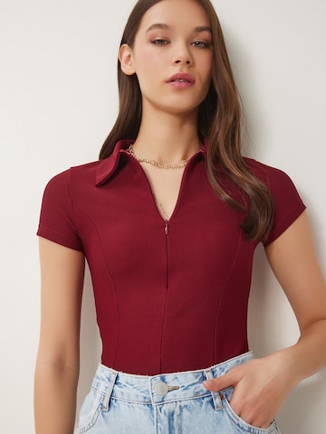 Camicia da donna di Happiness İstanbul in rosso