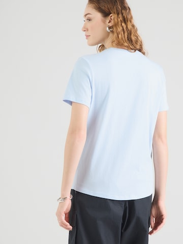 Skinny Tricou 'ESSNTL' de la Nike Sportswear pe albastru