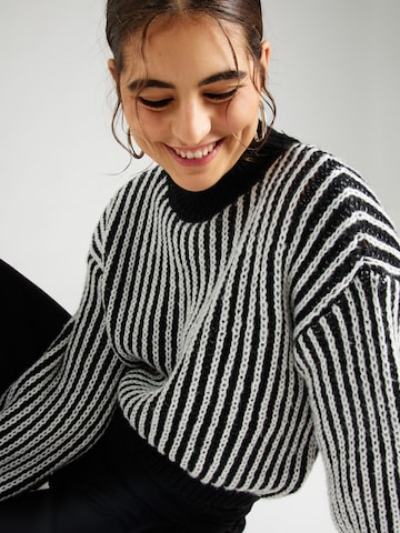 JDY Pullover i sort