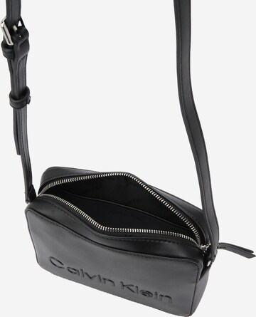 Calvin Klein - Bolso de hombro en negro