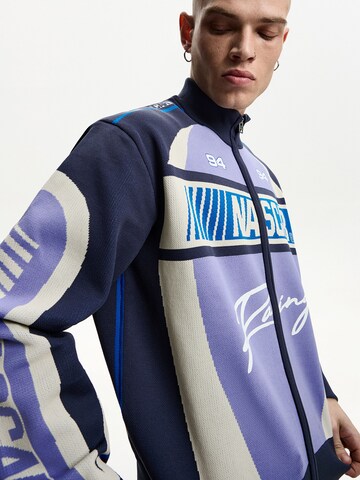 Veste de survêtement 'NASCAR' Bershka en violet