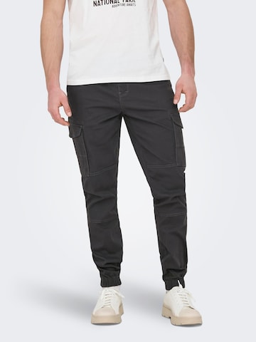 Only & Sons Tapered Cargo Pants 'Carter' in Grey: front