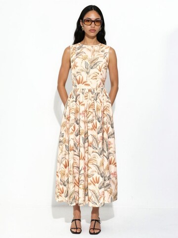 Hiccup - Vestido em branco