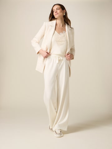 Loosefit Pantaloni di oltre in bianco