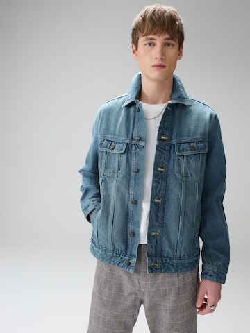 zils Next Starpsezonu jaka: no priekšpuses