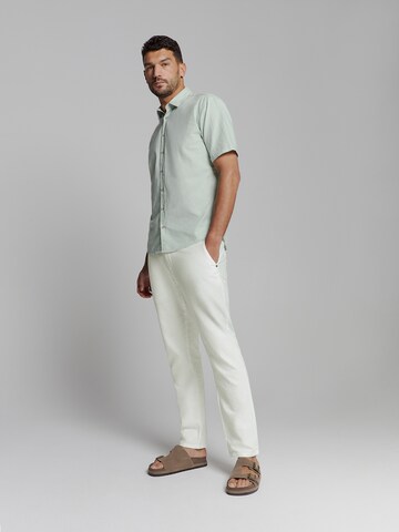 No Excess Regular Trousers in White
