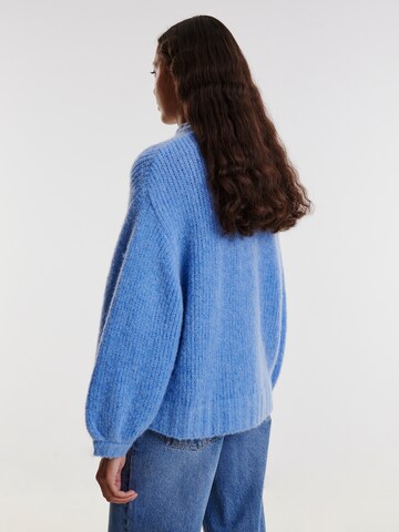 EDITED Pullover 'Nurit' in Blau