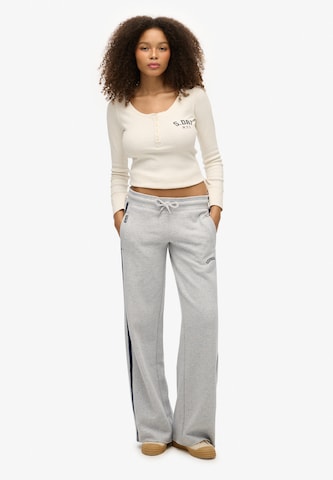 Superdry Wide leg Broek 'Athletic Essentials' in Grijs