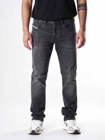 DIESEL - Tapered Calças de ganga 'BUSTER-X' em cinzento: frente