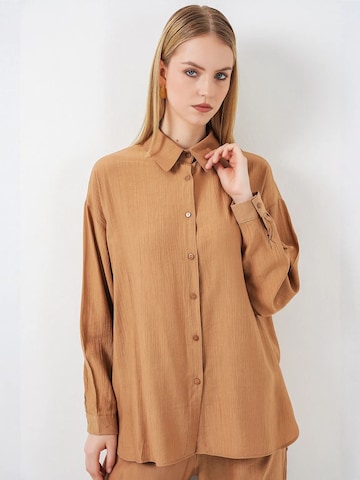 Chemisier Bigdart en marron : devant