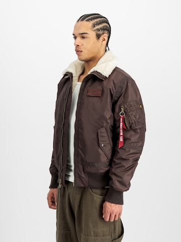 ALPHA INDUSTRIES Winterjas 'B-15 III TT' in Bruin
