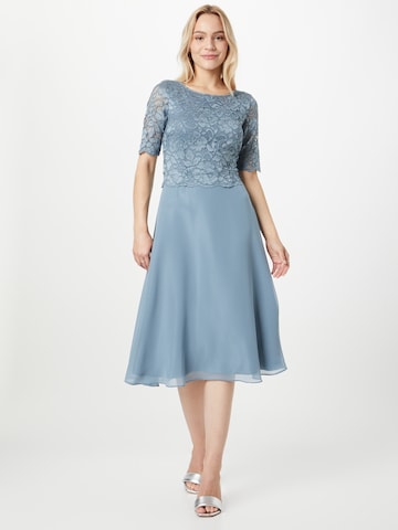 Vera Mont Cocktail Dress in Blue: front