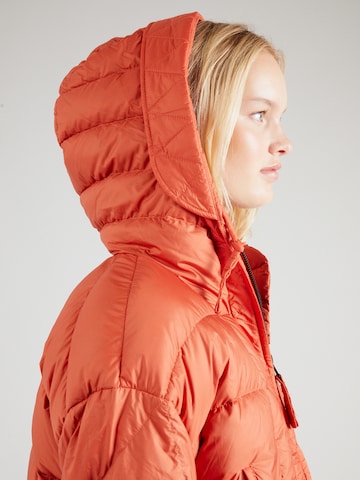 Veste fonctionnelle 'NXT-Level Bio Down Wmns Jacket' Kathmandu en rouge