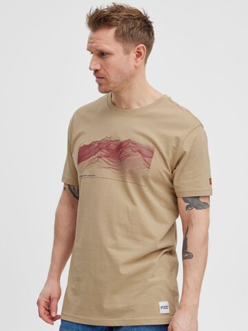 T-Shirt 'Carsten' North Bend en marron : devant