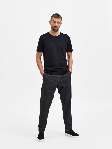 Tricou 'Cormac' de la SELECTED HOMME pe negru