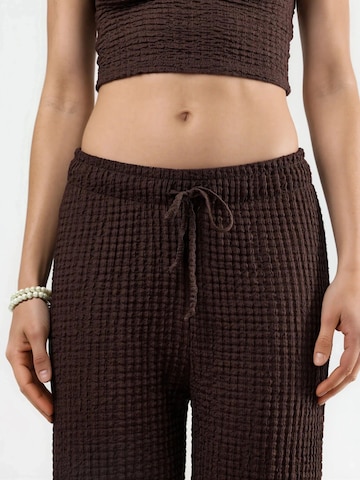 Wide leg Pantaloni di Busem in marrone