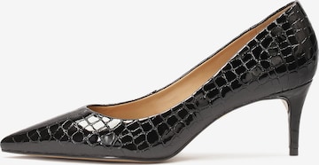 Kazar Pumps in Black: front