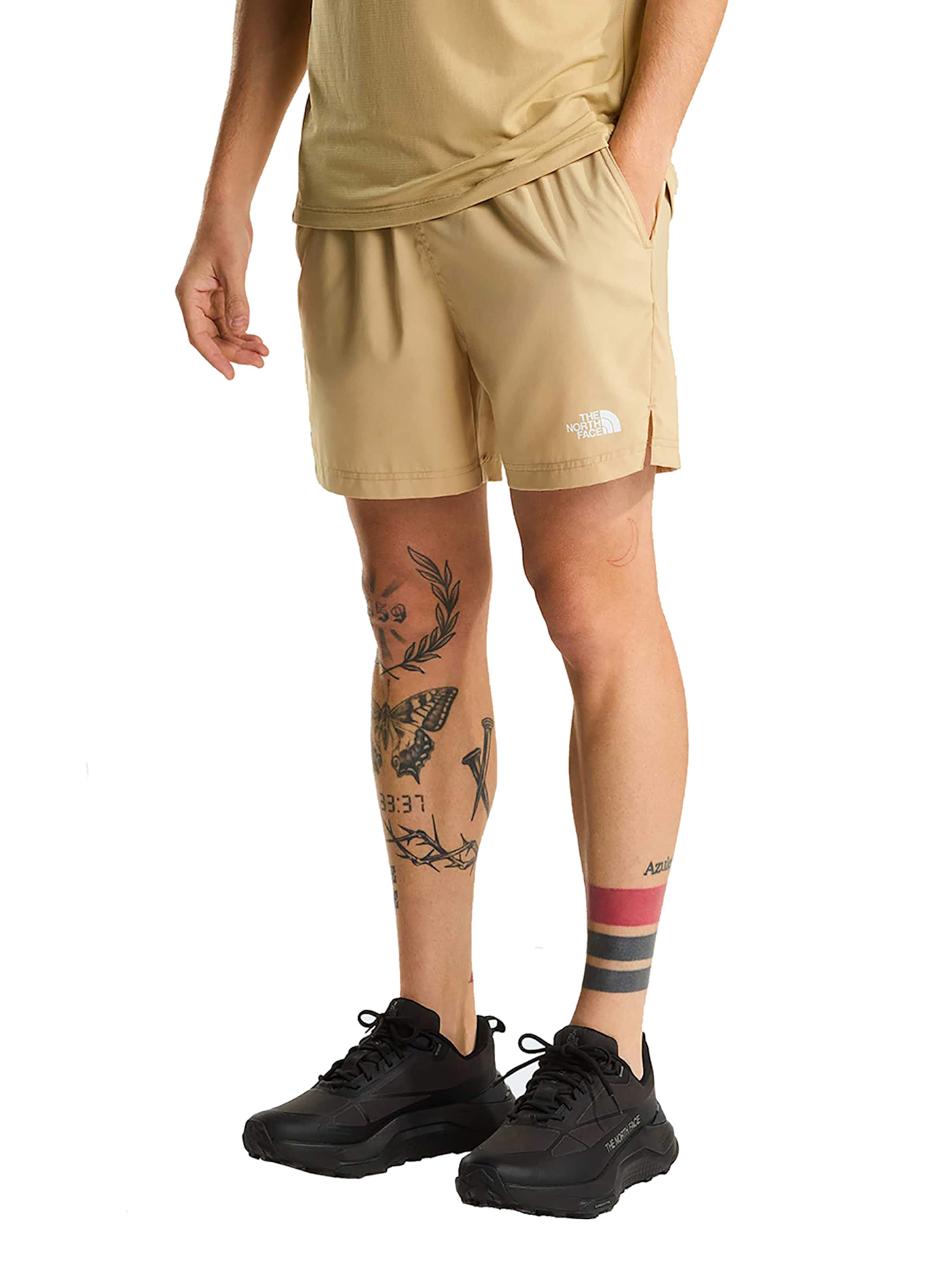 THE NORTH FACE Regular Workout Pants '24/7 5´´' in Beige: front