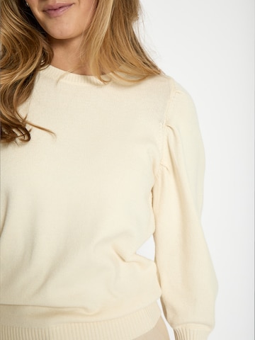 Pullover 'Anissa' di Peppercorn in bianco