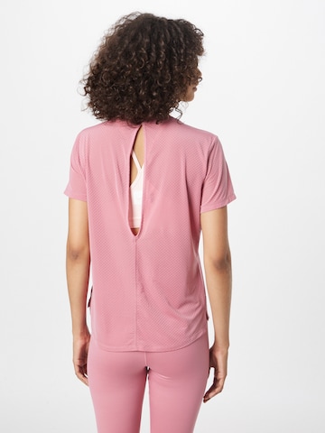 NIKE Performance shirt in Pink