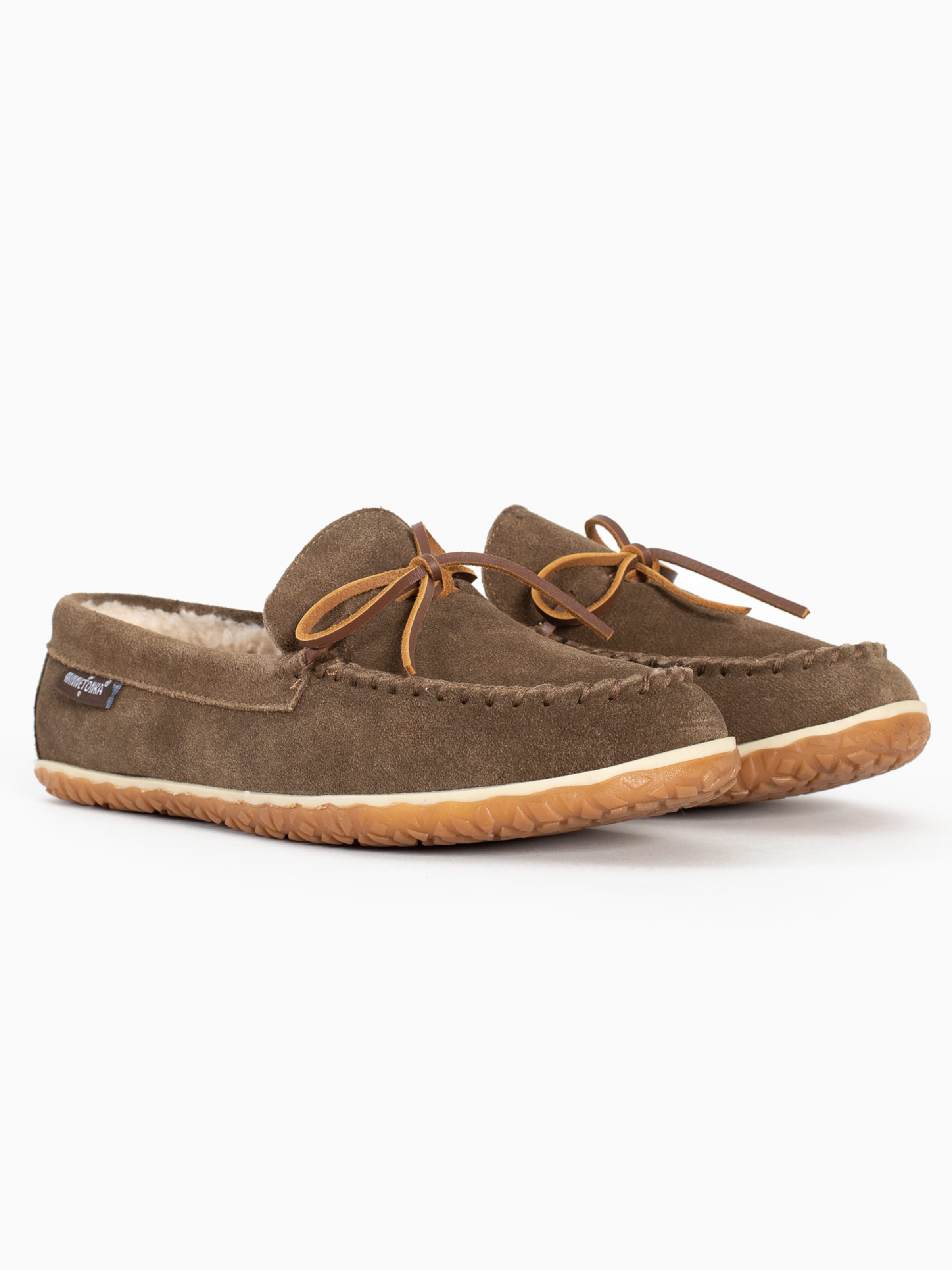 Minnetonka Мокасини 'Taft' в кафяво