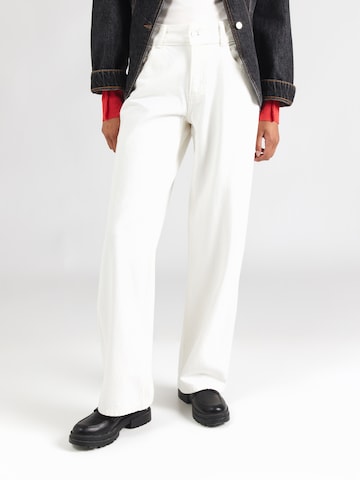 Loosefit Jean 'Awrena' VERO MODA en blanc : devant