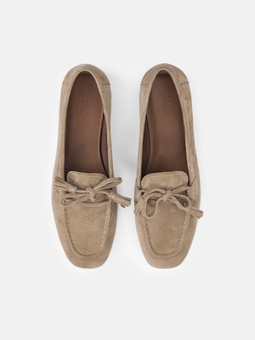 VAGABOND SHOEMAKERS Mokkasiina 'Hillary' värissä ruskea