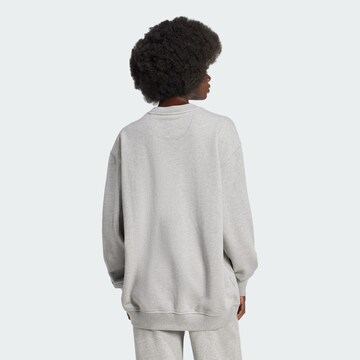 ADIDAS ORIGINALS - Sudadera 'Essentials' en gris