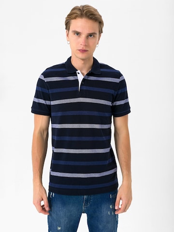 Tricou de la Moxx Paris pe albastru: față