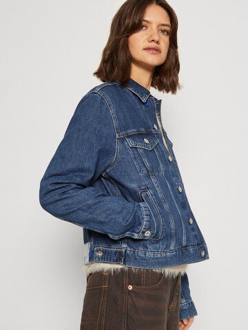 KARL LAGERFELD JEANS Jacke in Blau