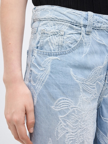 mėlyna Gina Tricot Plačios klešnės Džinsai