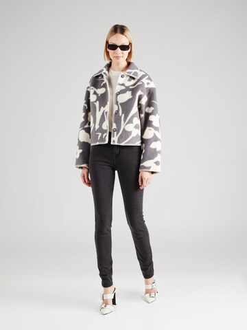 Monki Jacke in Grau