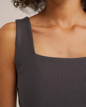 WE Fashion Топ в Серый