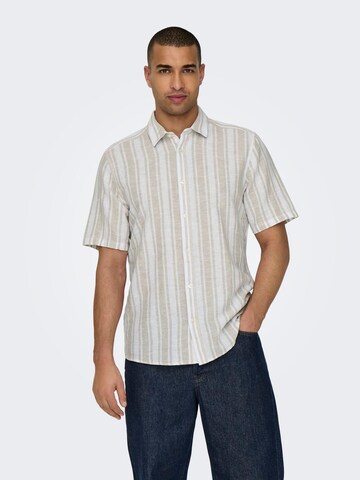 Coupe slim Chemise 'CAIDEN' Only & Sons en beige : devant