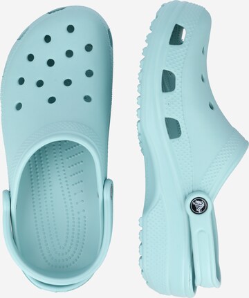 Crocs כפכפים סגורים בכחול