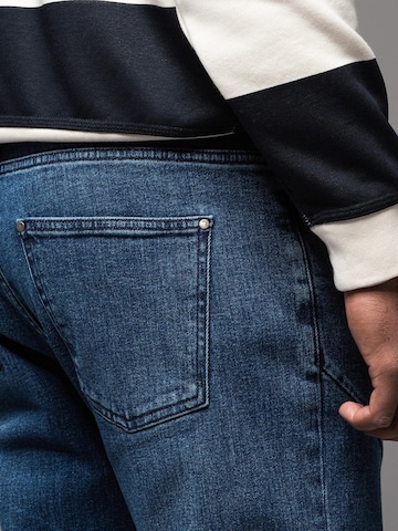 Ombre Tapered Jeans in Blue