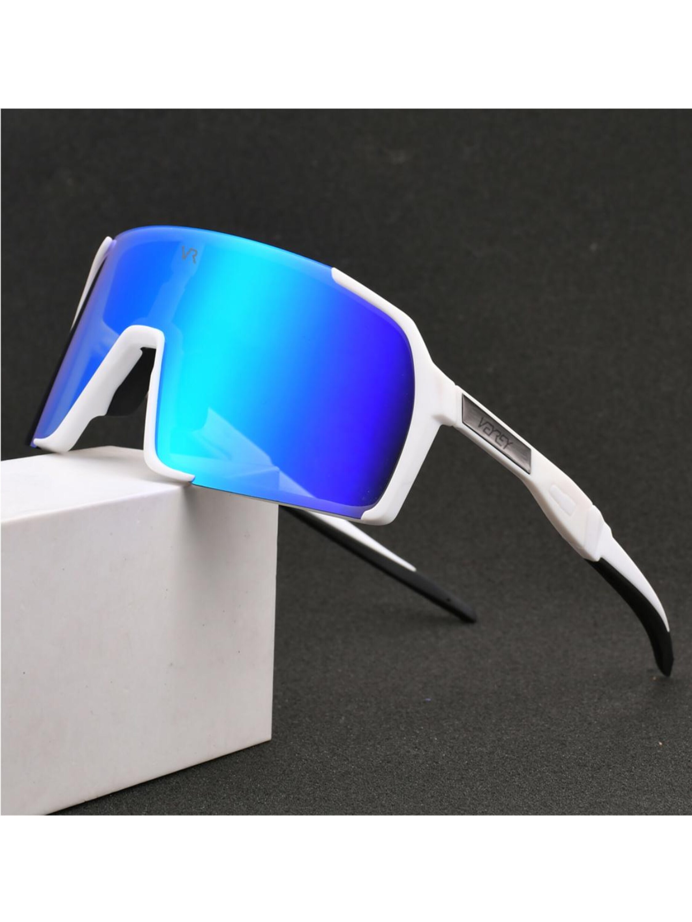 Lunettes de soleil sport 'Aeroblade' VEYREY en bleu